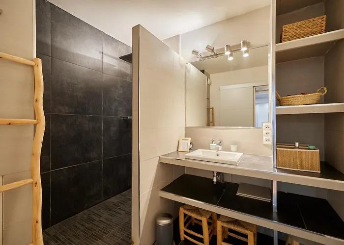 Parenthese A La - Appt Vue *